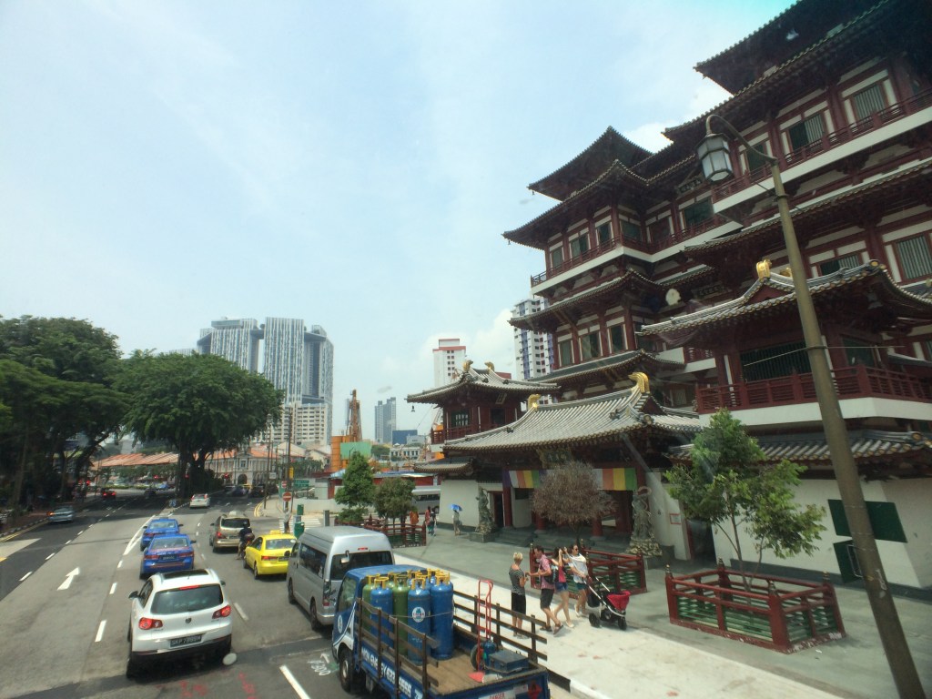 Bus Hop ON Hop OFF - Chinatown